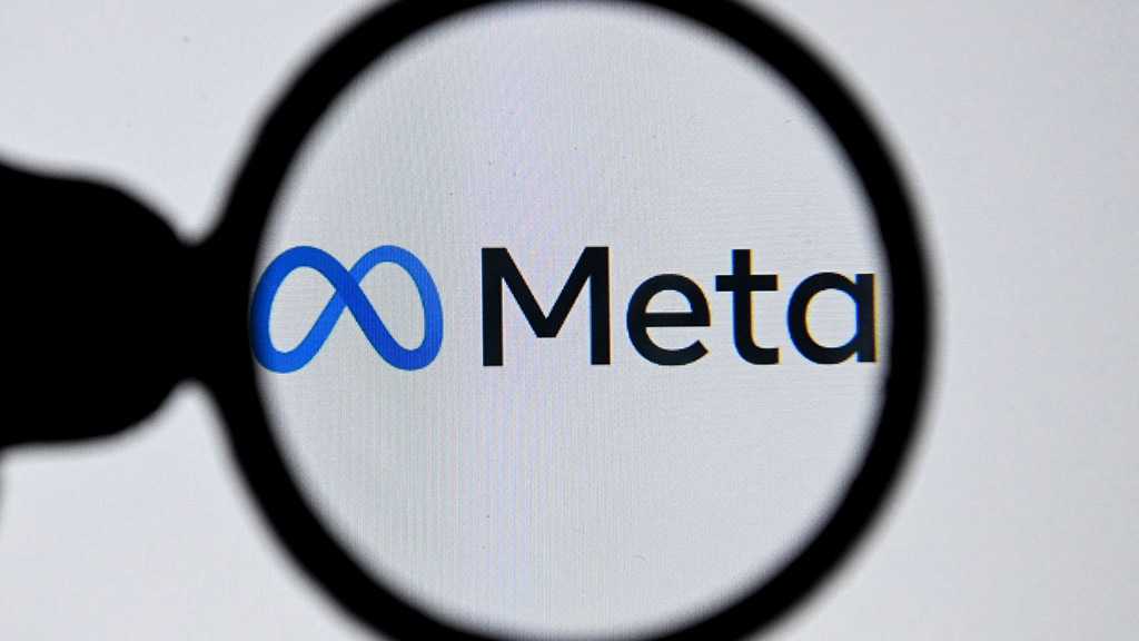 Pay Attention! Meta Injecting Code into Websites to Tack Users