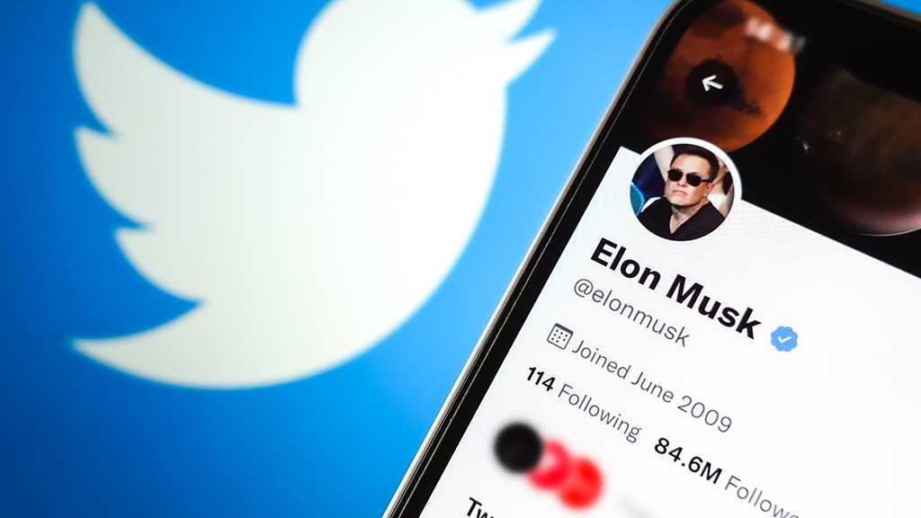 Elon Musk Mulls “Alternative Phone” to Apple & Google