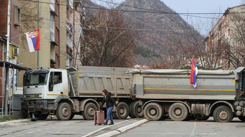 Belgrade Urges Kosovo Serbs to Remove Barricades