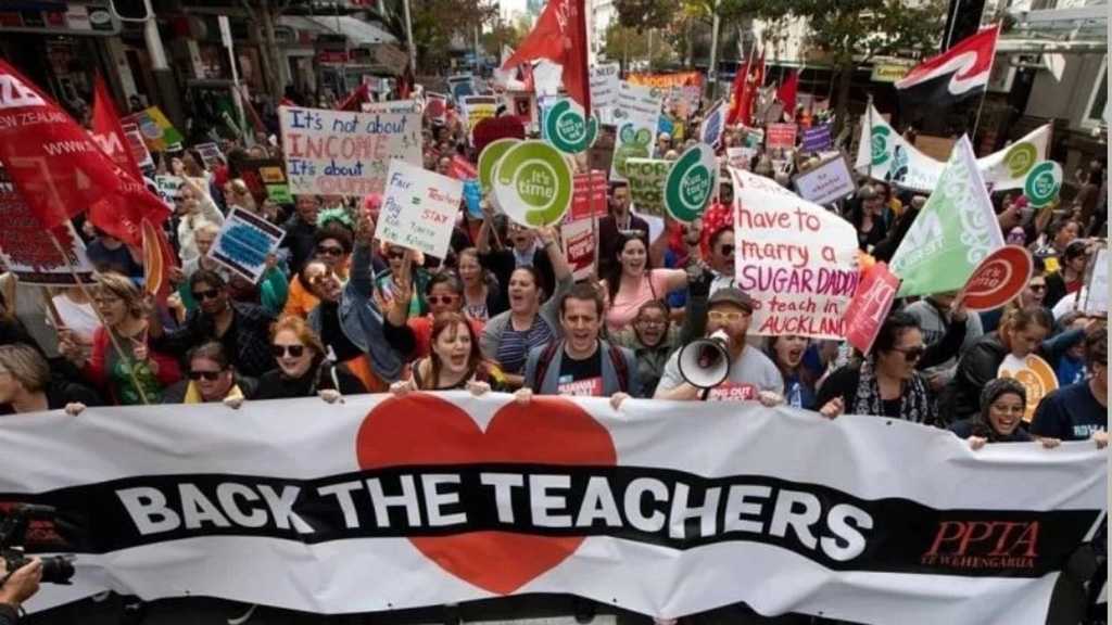 Nearly 50k Teachers Strike in New Zealand Over Pay, Cost of Living
