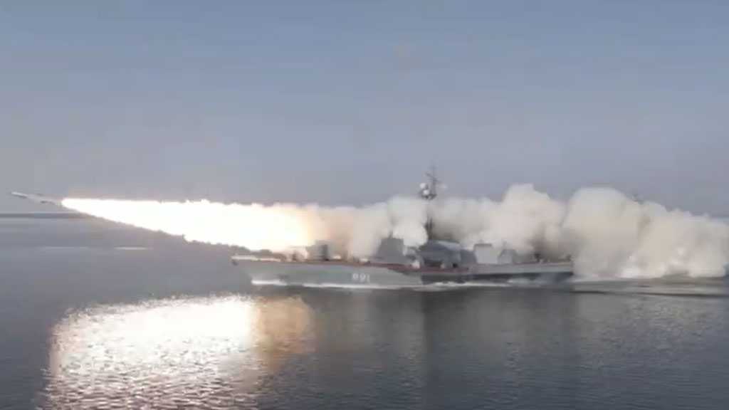 Russian Navy Test-fires Supersonic Missiles, Destroys ’Enemy’ Target in Sea of Japan
