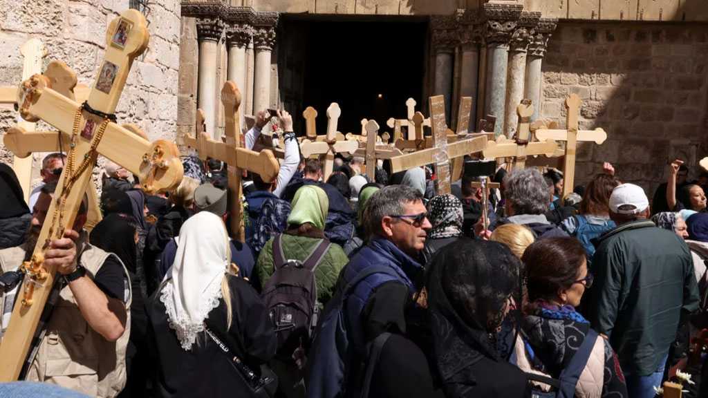 ‘Israeli’ Occupation Police Block Entrances to Al-Quds Old City for Christian Worshipers