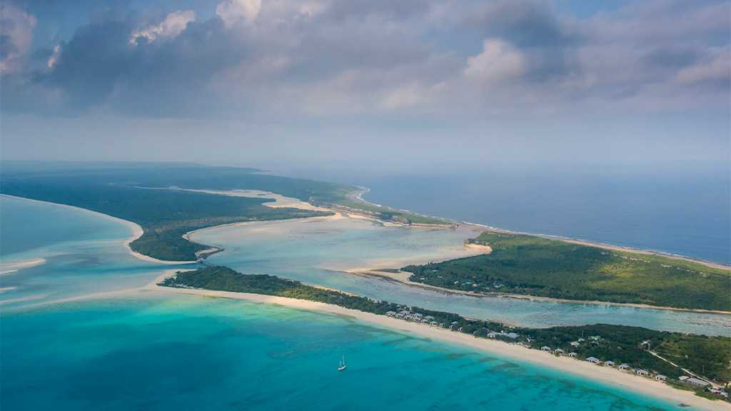 Tsunami Warning Issued as Magnitude 7.7 Quake Hits Near New Caledonia