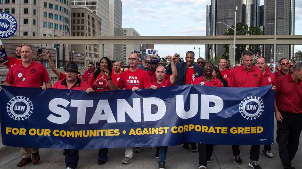 US Auto Workers Union to Expand Strike If No Agreement Reached on Pay Hikes