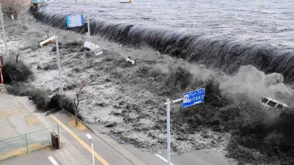 Japan Issues Tsunami Warning After 6.1-Magnitude Earthquake and Aftershocks Hit Izu Islands