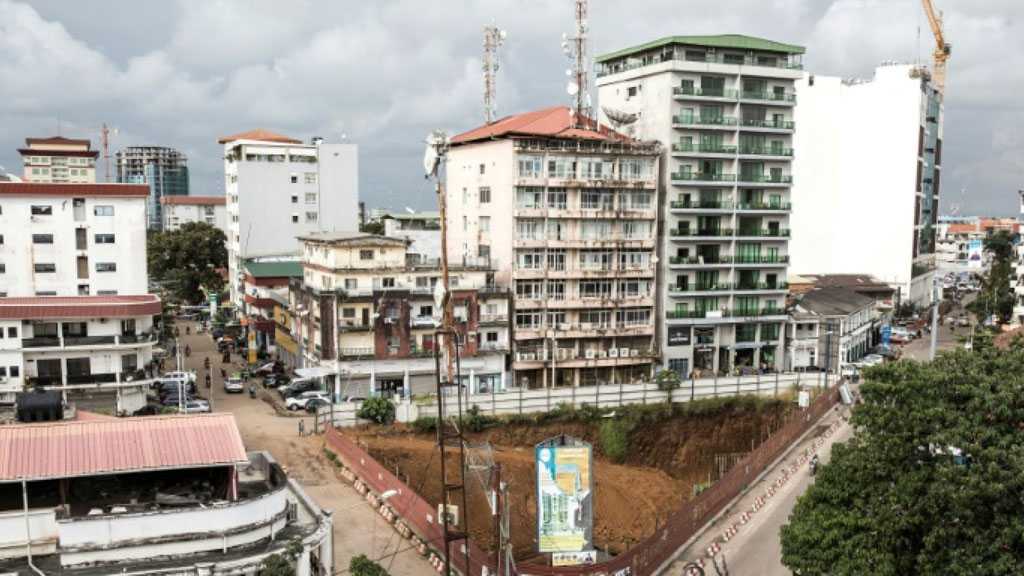 Heavy Gunfire Rocks Capital of Guinea, Downtown Access Blocked