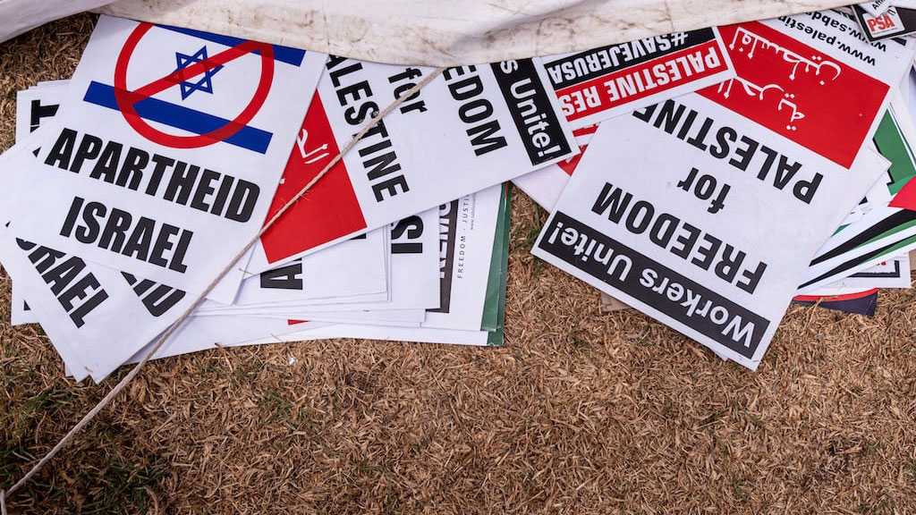 South Africa Recalls Diplomats from “Israeli” Entity for Talks