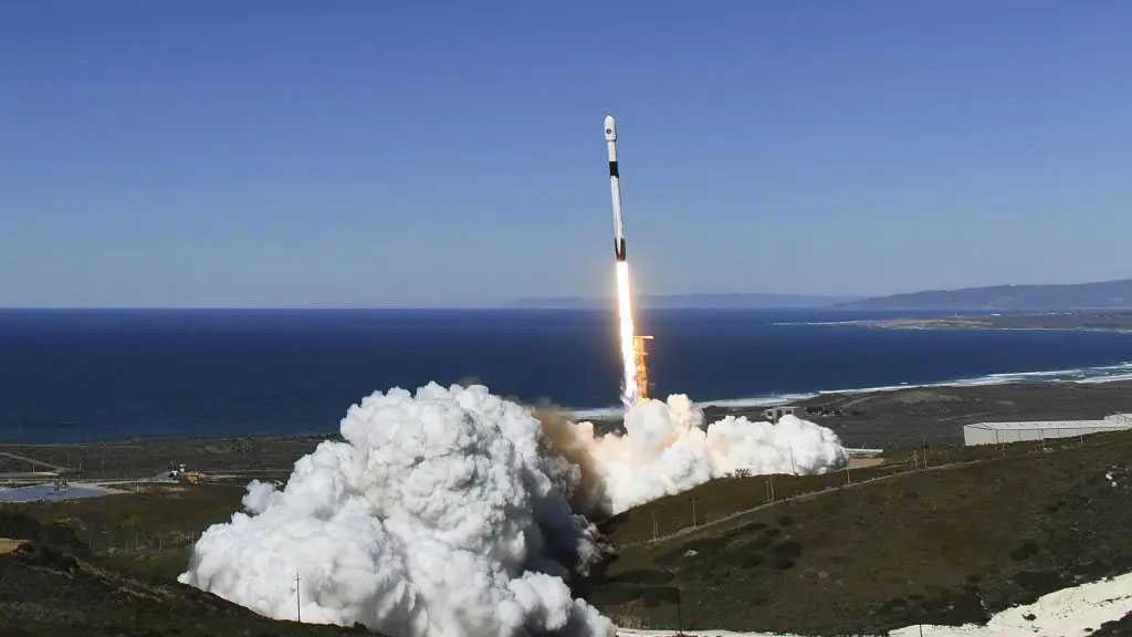 South Korea Launches First Spy Satellite