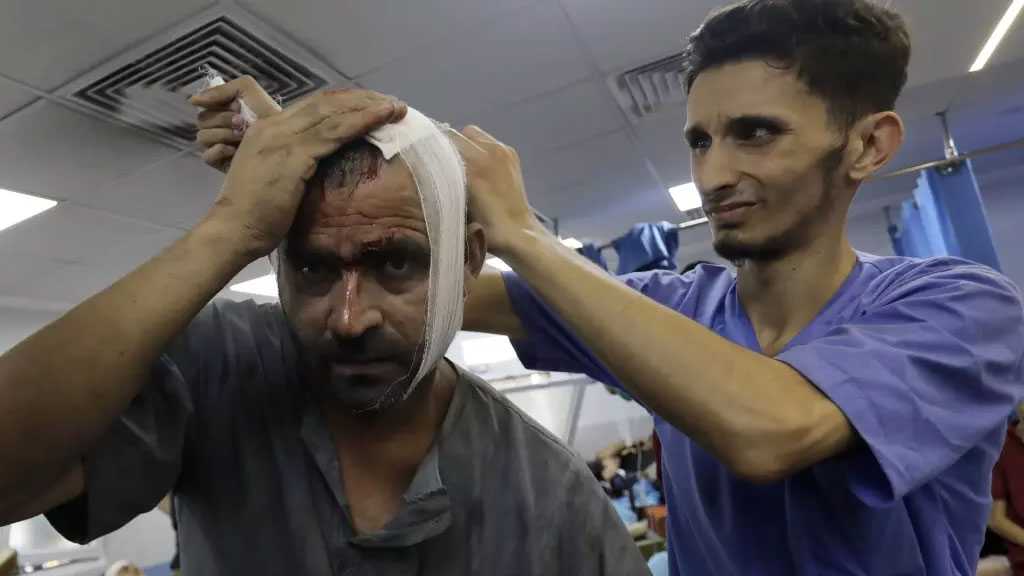 ‘Israeli’ Forces Used Gaza Doctors as ’Human Shields’ During Al-Shifa Complex Raid