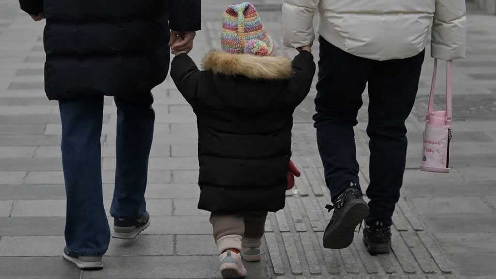 China’s Population Drops for 2nd Year, With Record Low Birth Rate