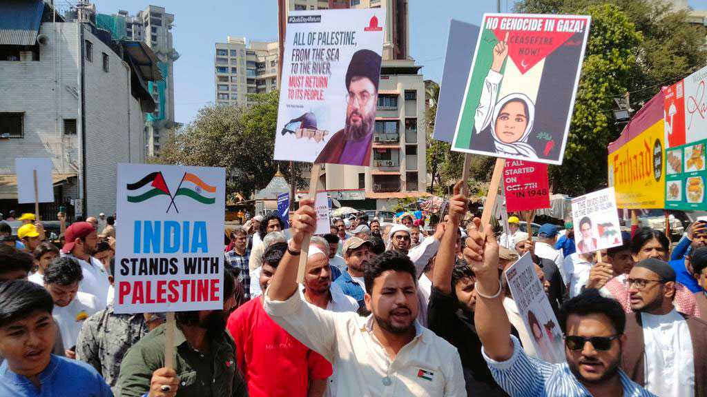 Large Demonstration in Mumbai, India Condemning ’Israeli’ Actions: Solidarity for Quds Day 2024