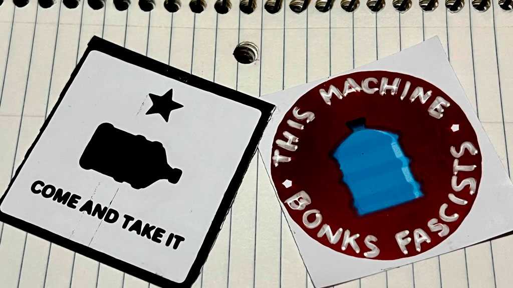 “This Machine Bonks Fascists”: US Student Protester’s Water Jug Becomes Symbol of Resistance