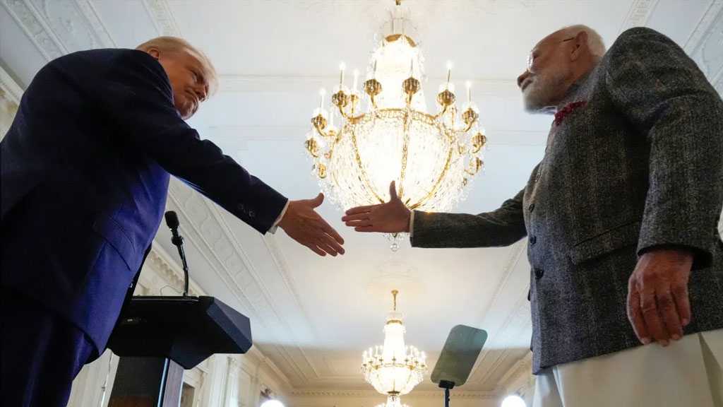 Trump Praises Modi, Confident Trade Tensions with India Will Resolve