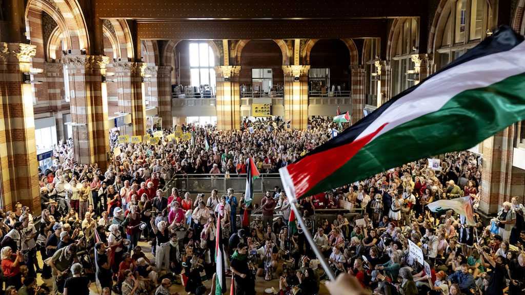 Thousands Join Train Station Sit-ins Across Netherlands in Solidarity with Gaza