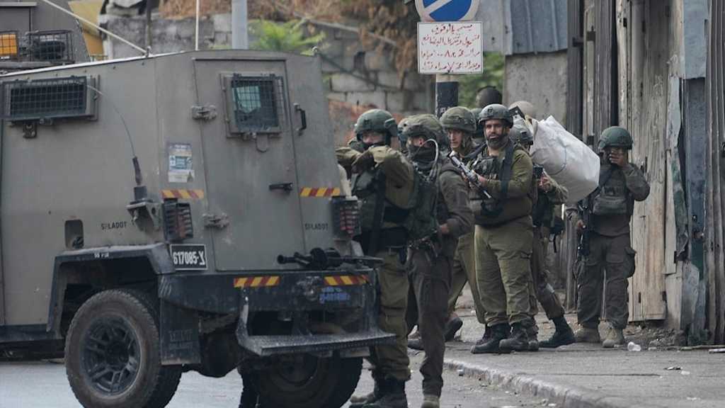 ’Israeli’ Settlers Storm al-Aqsa as Occupation Forces Arrest al-Khalil Mayor