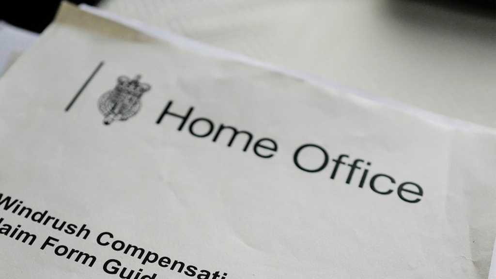 UK to Warn 130,000 Foreign Students Over Visa Compliance