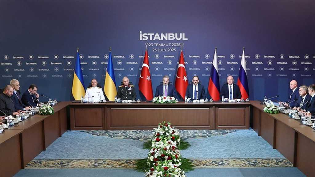 Kremlin: Russia-Ukraine Talks Paused but Still Possible