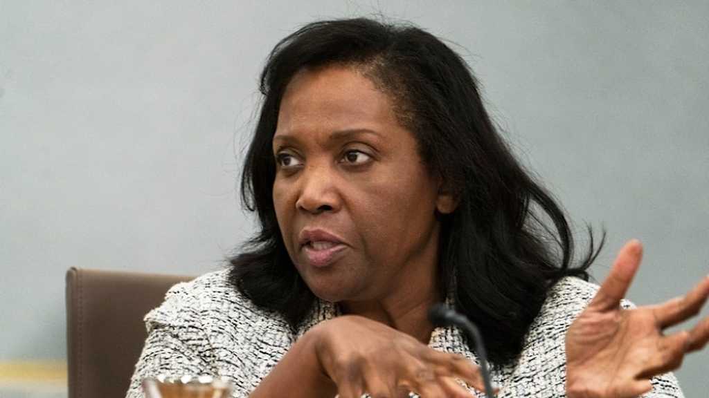 Court Blocks Trump’s Move to Oust Fed’s Lisa Cook