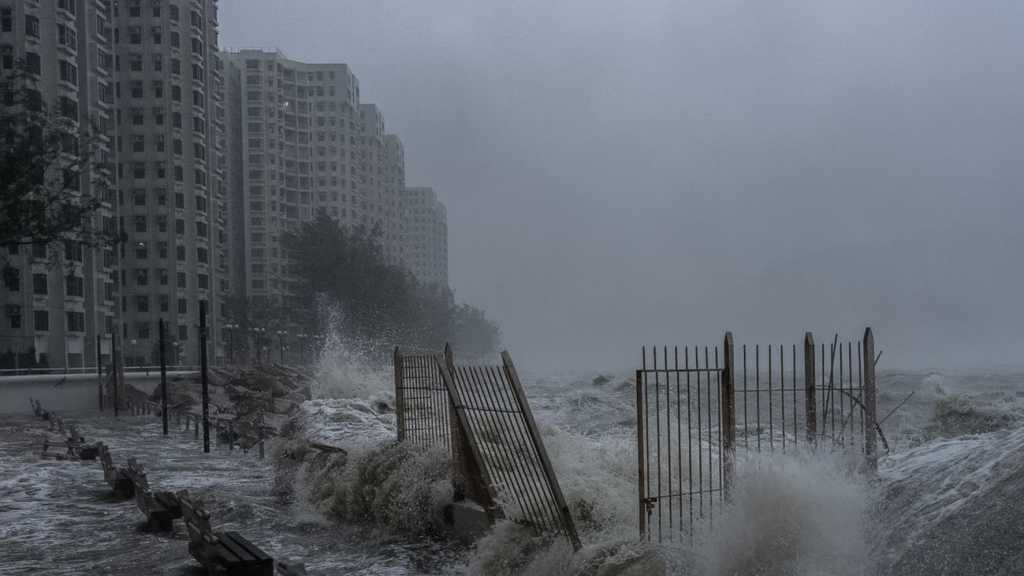 Typhoon Ragasa Forces 2 Million to Flee Southern China After 14 Dead in Taiwan