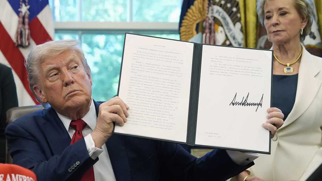 Trump Unveils Authoritarian “Compact” to Control US Universities