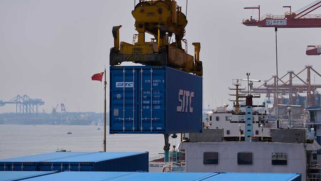 China Imposes Port Fees on US-Linked Ships in Retaliation for Washington’s Tariffs