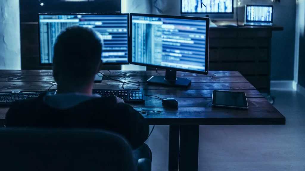 UK Government’s “Strong Cyber Defenses” Leak 700 Passwords to the Dark Web