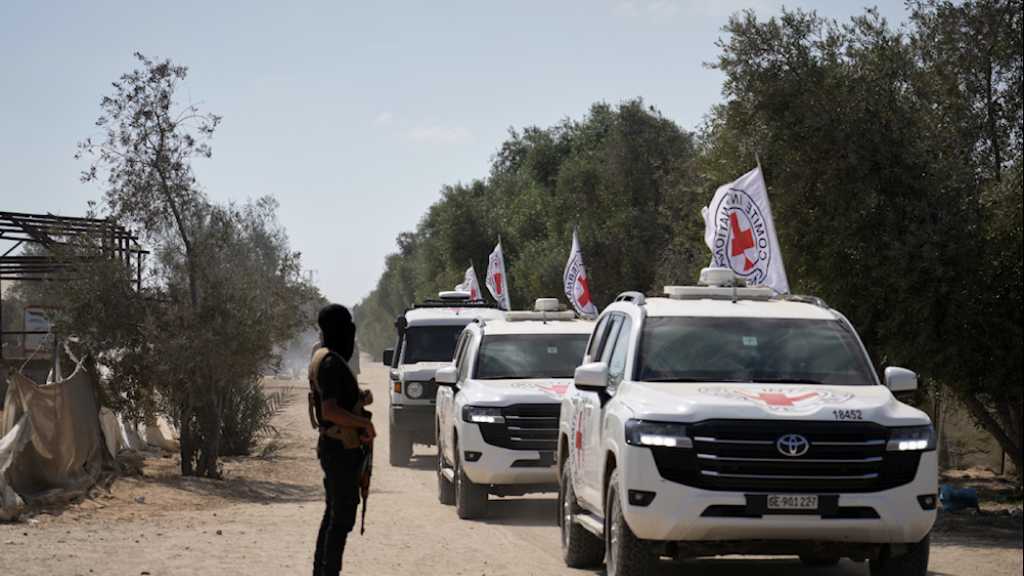 Al-Qassam Hands Over “Israeli” Captive’s Body to Red Cross