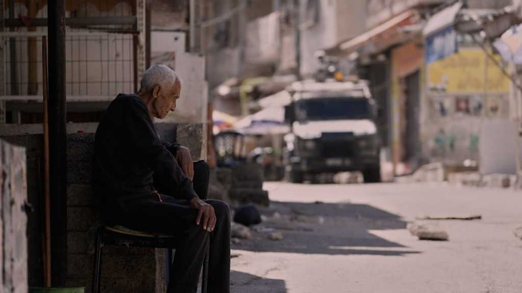 “Israeli” Raids Hit West Bank Amid Settler Attack Near Ramallah