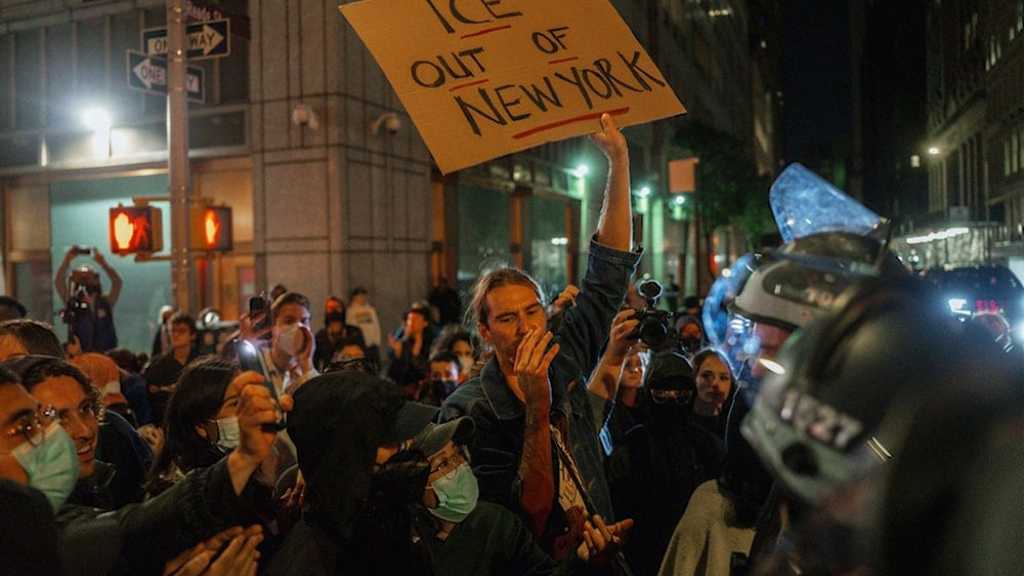 NYC Mayor Adams Condemns Federal Immigration Raid in Chinatown