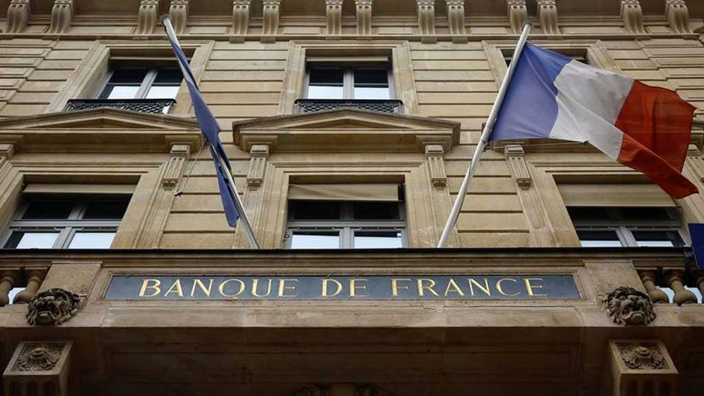 France’s Central Bank Chief Warns of Economic “Suffocation” Without Budget Reforms