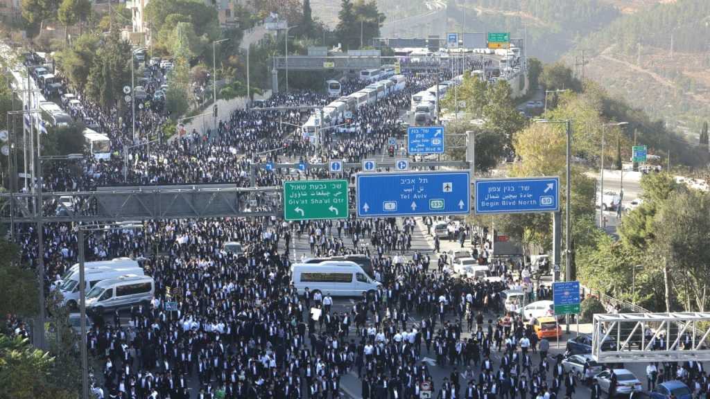 ’Israeli’ Tensions Soar Amid Anti-Draft Protest