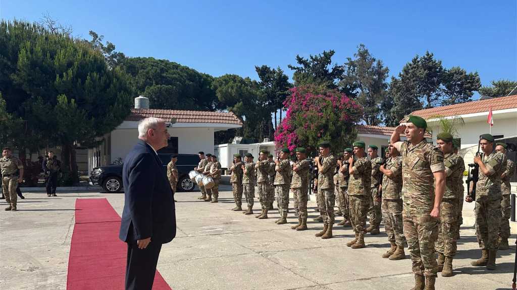 Aoun Eyes Southern Liberation, Lebanese Flag to Fly Alone