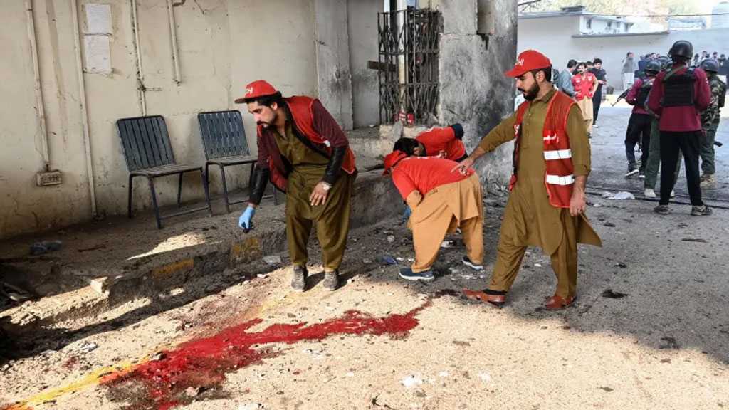 Suicide Bombers Target Security Complex in Pakistan’s Peshawar, Killing Three
