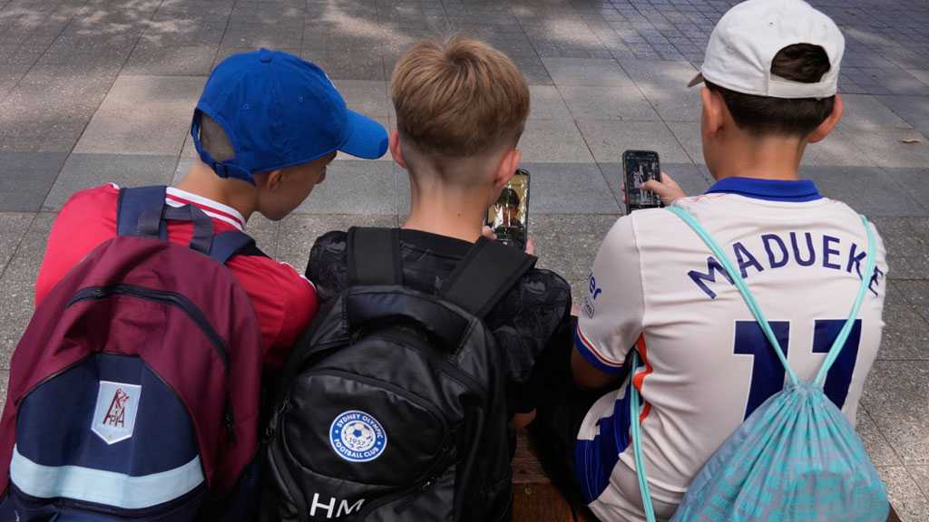 Australia Enforces Landmark Ban Blocking Children Under 16 From Social Media