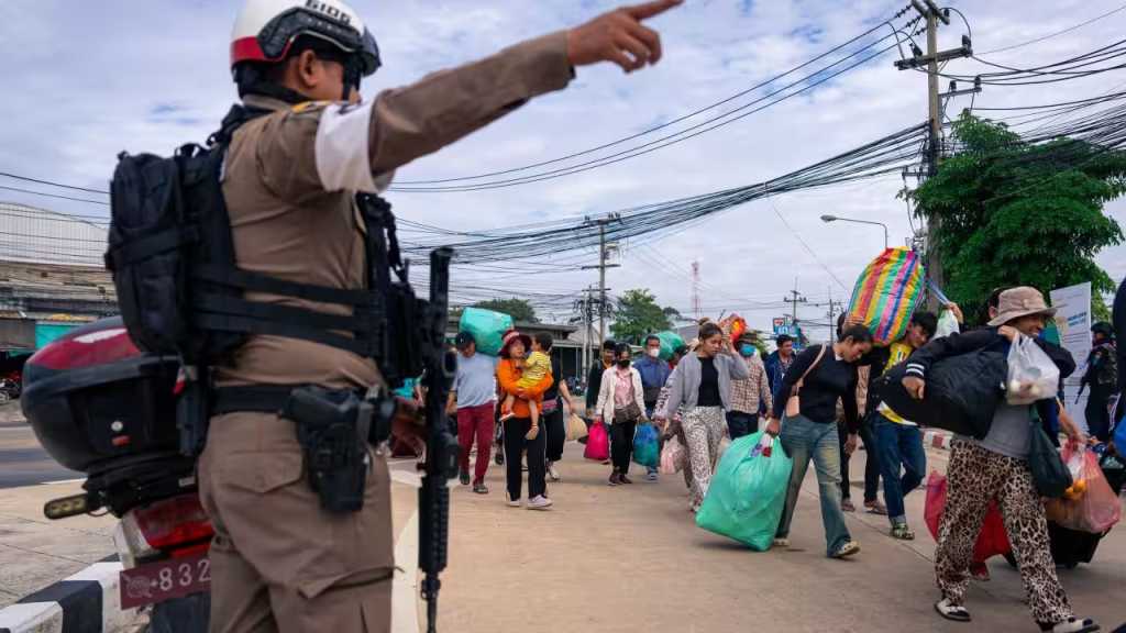 Thailand-Cambodia Clashes Persist Despite Trump’s Ceasefire Claim