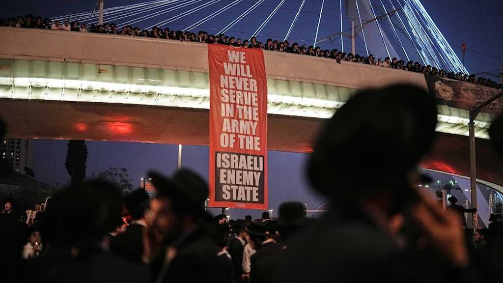 10 ’Israeli’ Police Officers Injured in Haredi Riots in Occupied Al-Quds