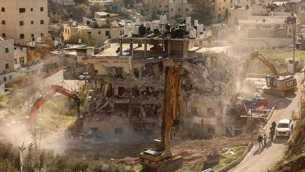 “Israel” Demolishes Building in Silwan, Displaces 100 Families Amid Escalating Settler Expansion