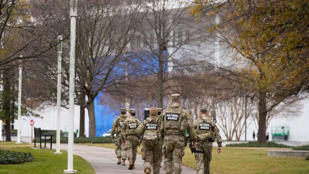 Supreme Court Blocks Trump’s Attempt to Deploy National Guard in Illinois