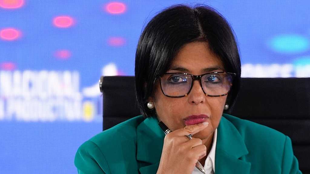 Rodriguez Chairs First Emergency Cabinet Session