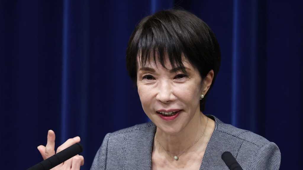 Japan PM Weighs Snap Election in Coming Weeks