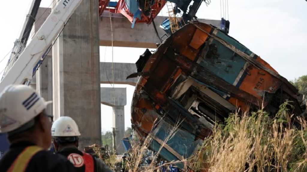 Thailand Crane Collapse Kills 22, Hits Train
