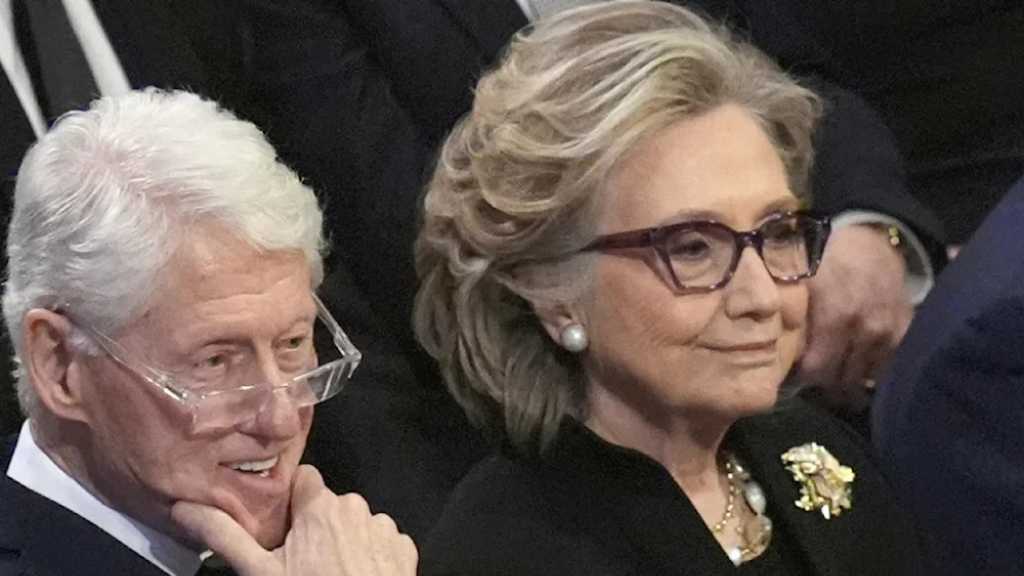 US House Panel Slaps Contempt on Clintons In Epstein Probe