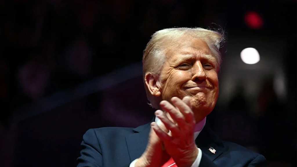 Trump Signals Iran Talks Amid US Military Buildup