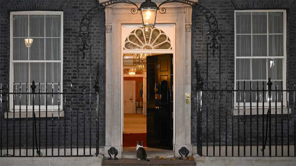 Starmer’s Team Collapses Amid Epstein-Linked Scandal