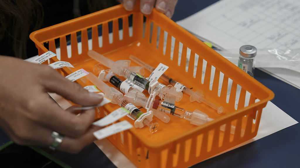 Democratic States Challenge Federal Rollback of Childhood Vaccine Guidance