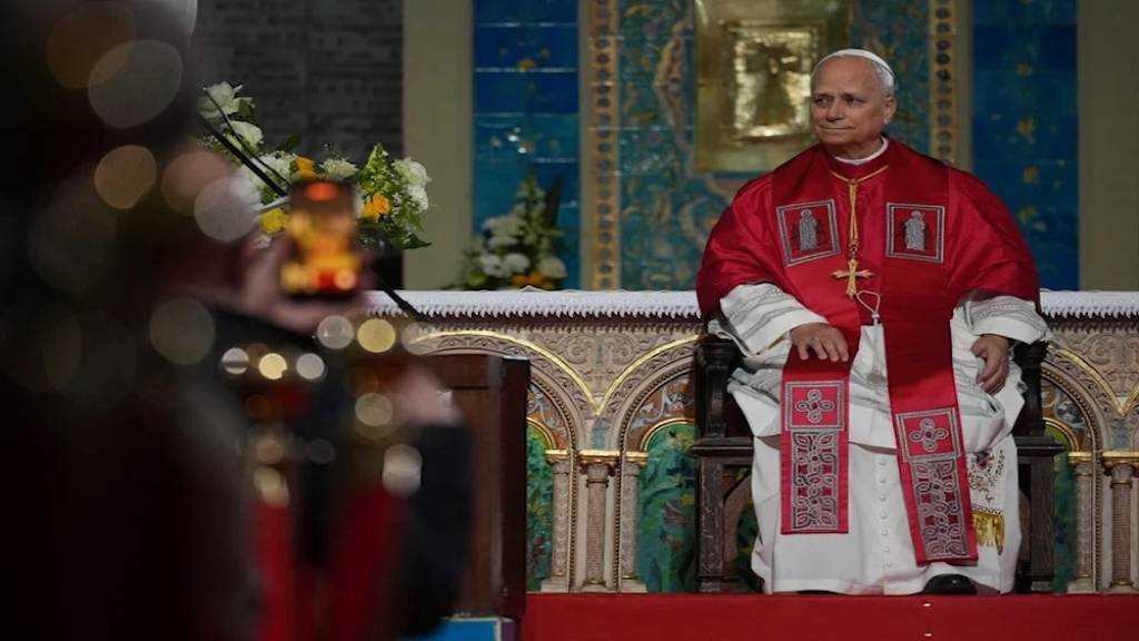 US Bishop: Donald Trump Should Apologize To Pope Leo XIV
