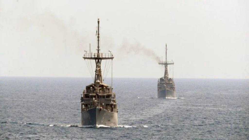IRG Locks 16 Cruise Missiles on US Warships in Hormuz Before Retreat