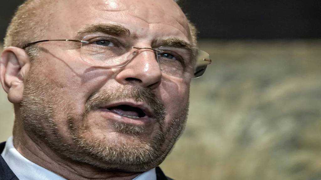 Qalibaf: Iran Rejects Negotiations Conducted Under Threats and Pressure
