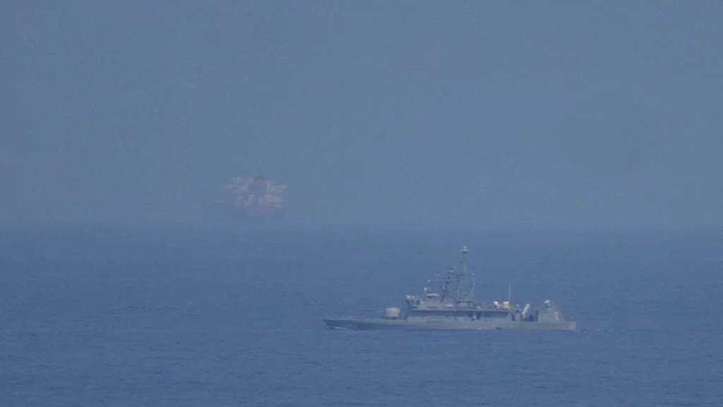Iran’s Shoja-2 Ship Sails Through Strait of Hormuz Despite US Blockade Attempts