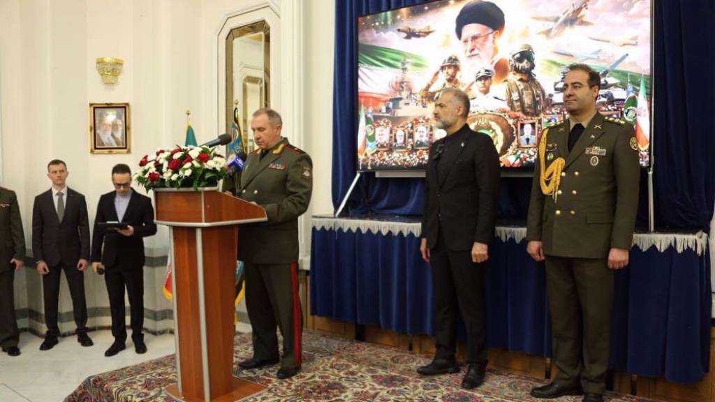 Russian General: Iran A ‘Shining Example’ Against US-’Israeli’ Aggression